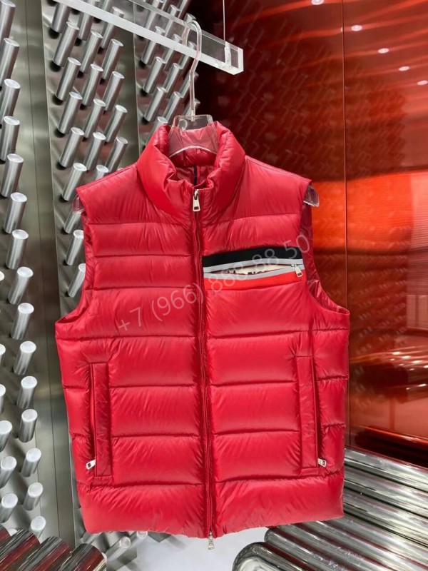 Безрукавка Moncler