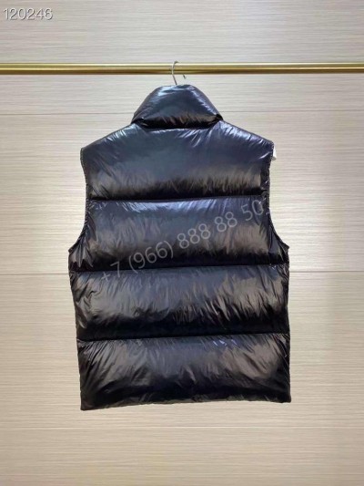 Безрукавка Moncler