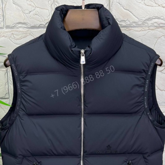 Безрукавка Moncler