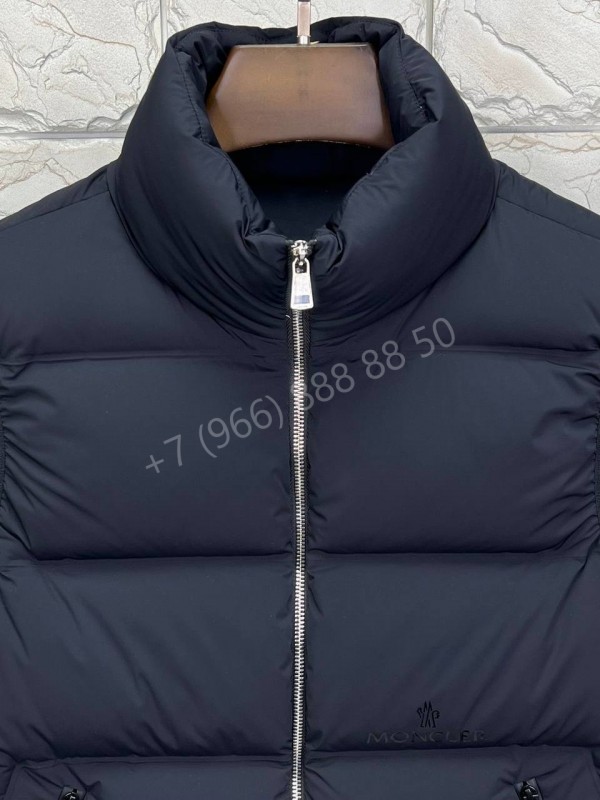 Безрукавка Moncler