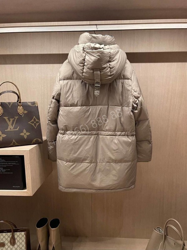 Пуховик Burberry