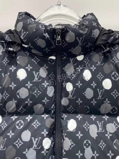 Пуховик Louis Vuitton