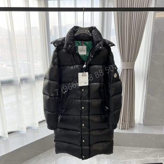 Пуховик Moncler