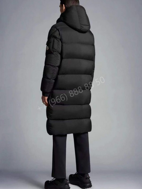 Пуховик Moncler