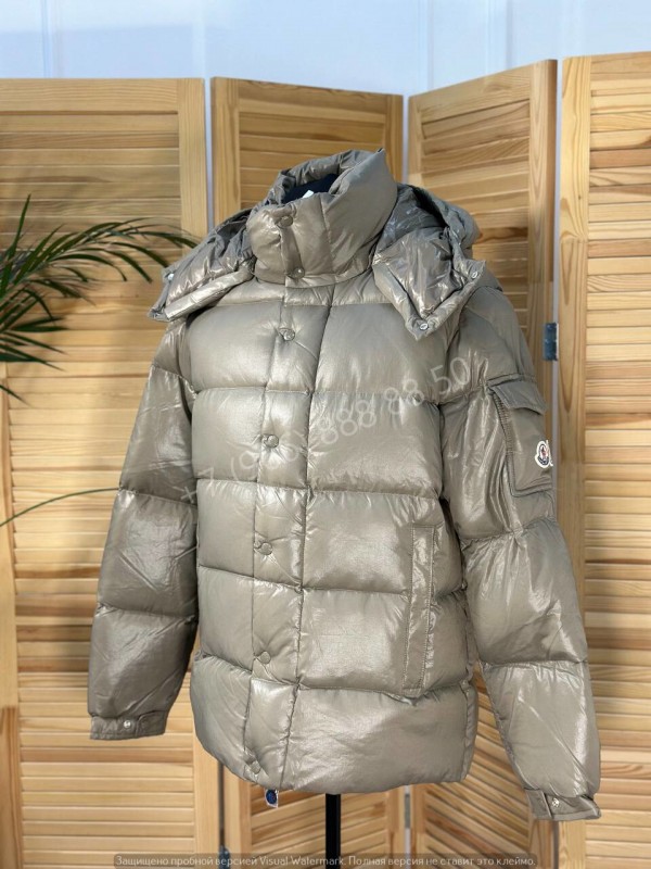 Пуховик Moncler