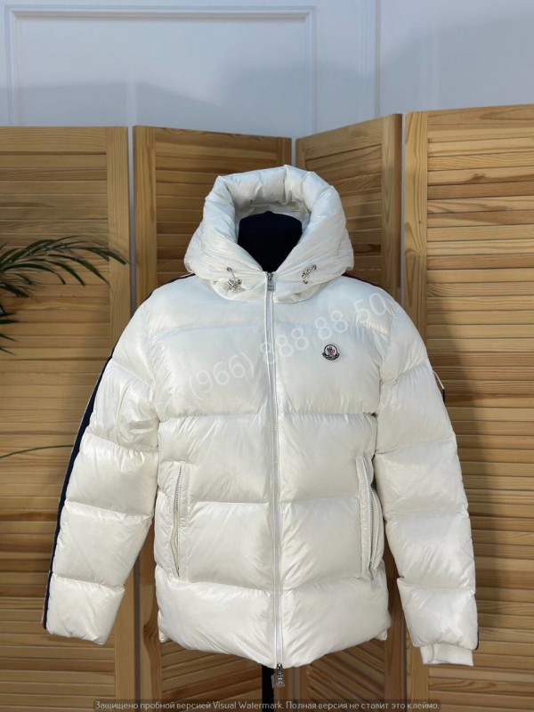 Пуховик Moncler