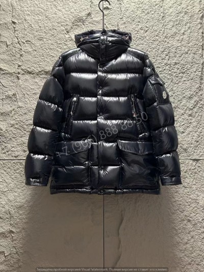 Пуховик Moncler