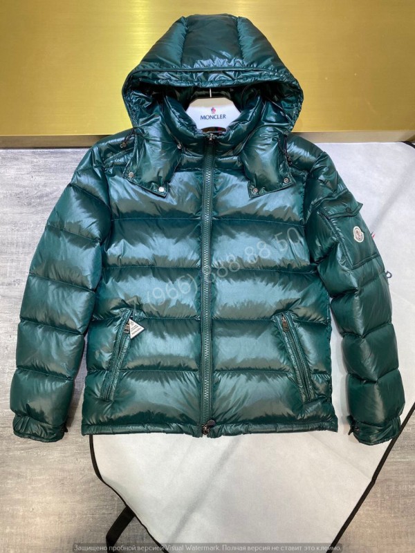 Пуховик Moncler