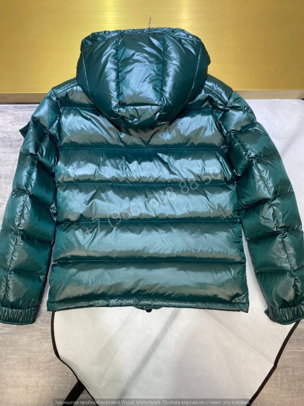 Пуховик Moncler