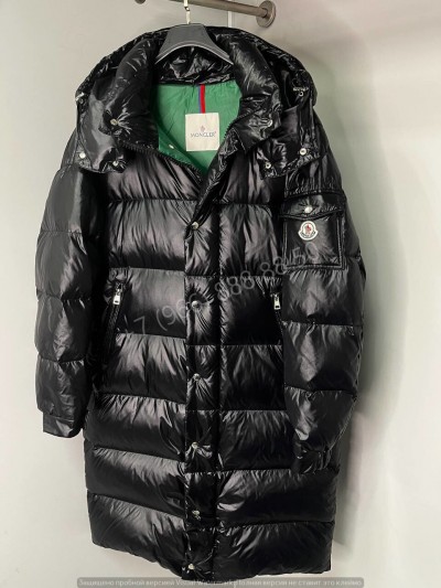 Пуховик Moncler