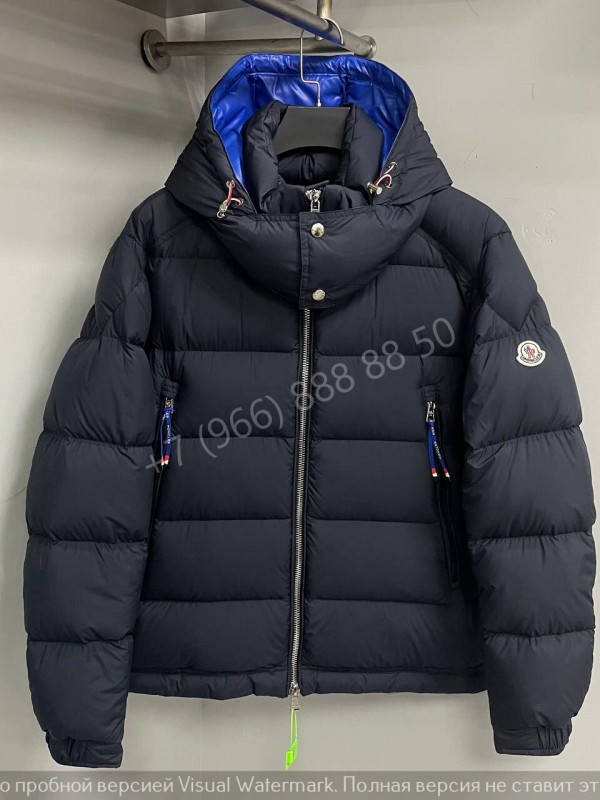 Пуховик Moncler