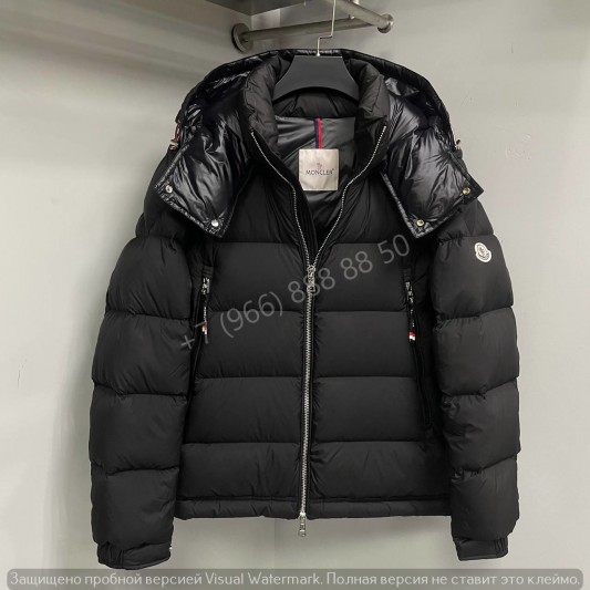 Пуховик Moncler