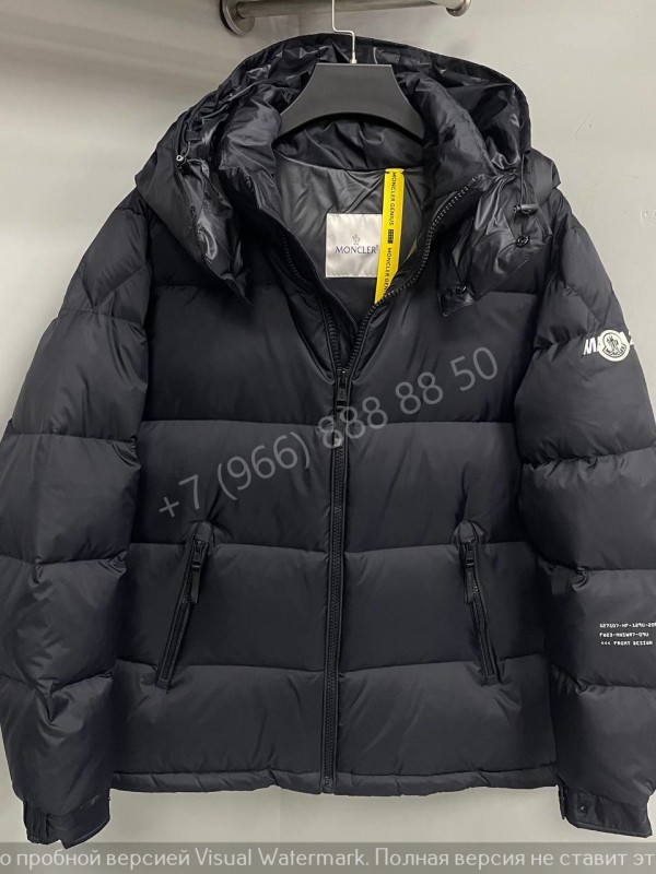 Пуховик Moncler