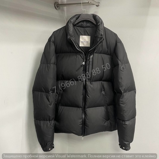 Пуховик Moncler