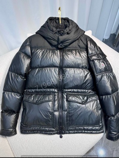 Пуховик Moncler