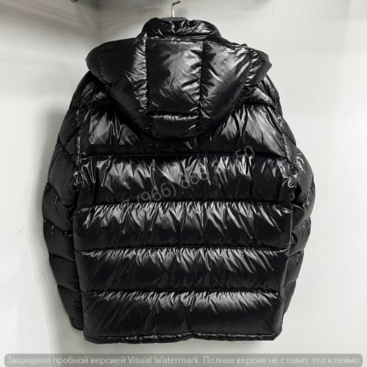 Пуховик Moncler