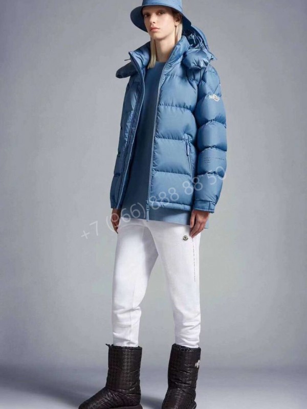 Пуховик Moncler