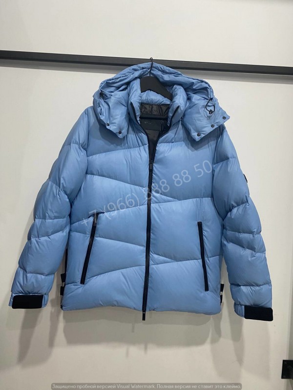 Пуховик Moncler