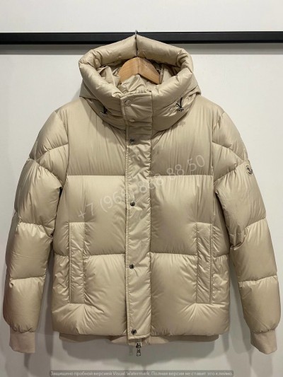 Пуховик Moncler