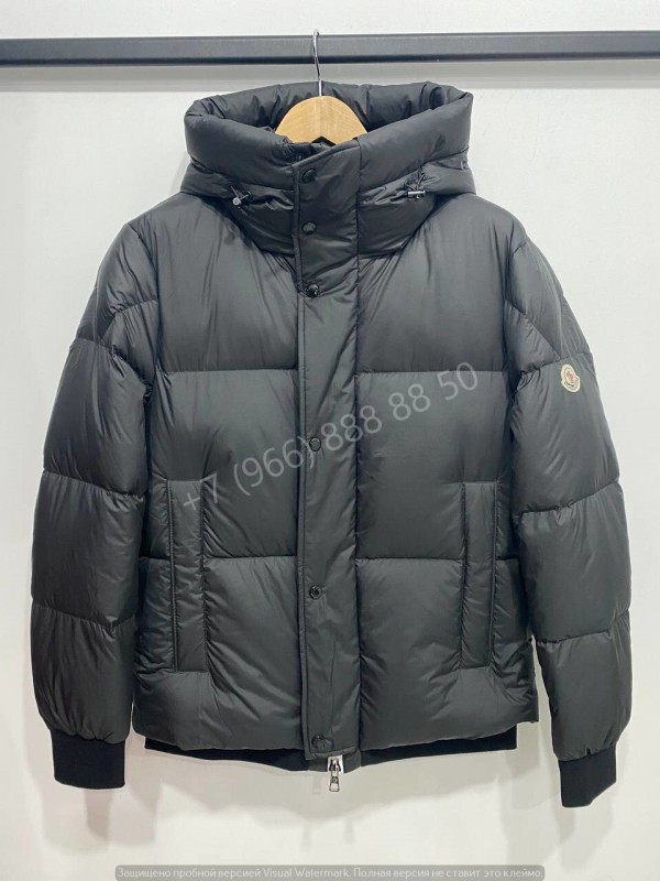 Пуховик Moncler