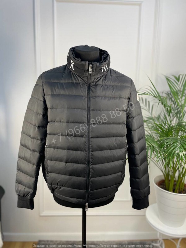 Пуховик Moncler