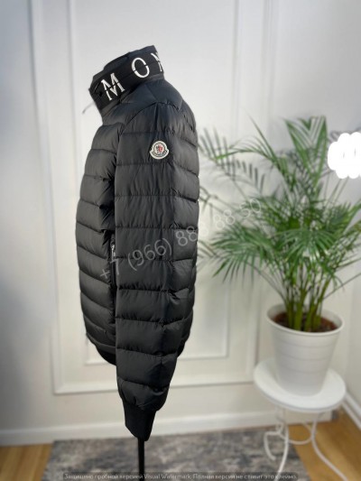 Пуховик Moncler