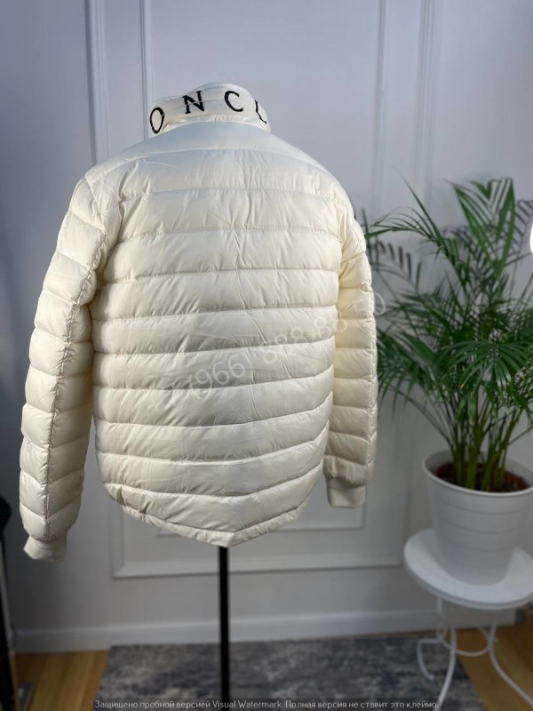 Пуховик Moncler