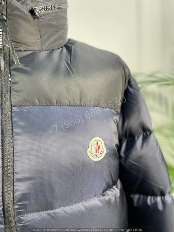 Пуховик Moncler