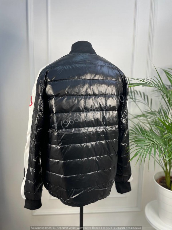 Пуховик Moncler