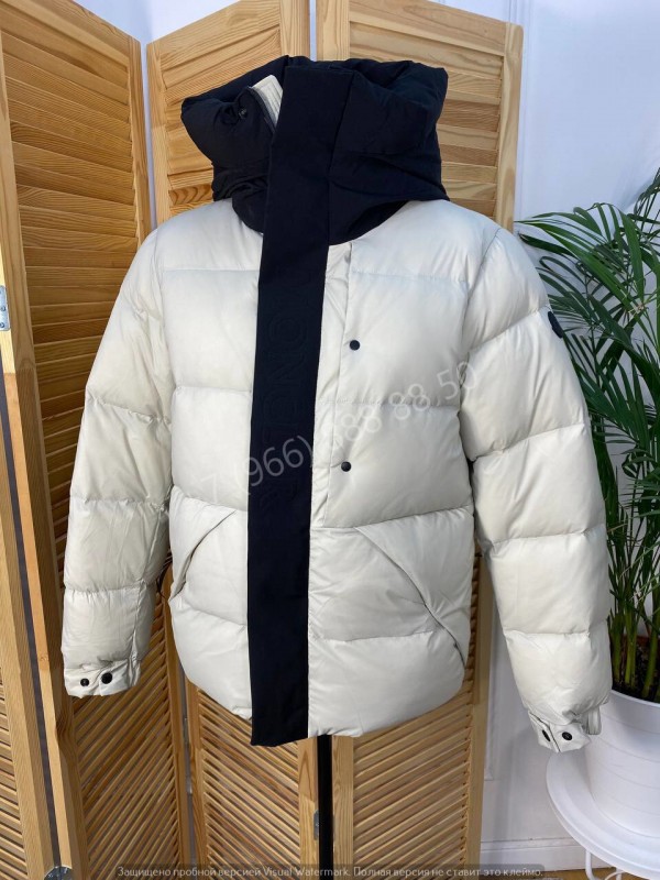 Пуховик Moncler