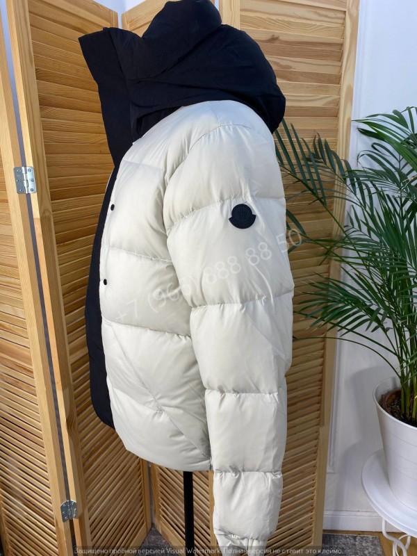 Пуховик Moncler