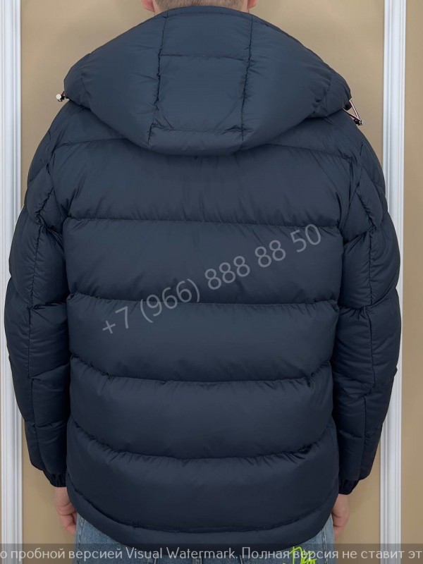 Пуховик Moncler