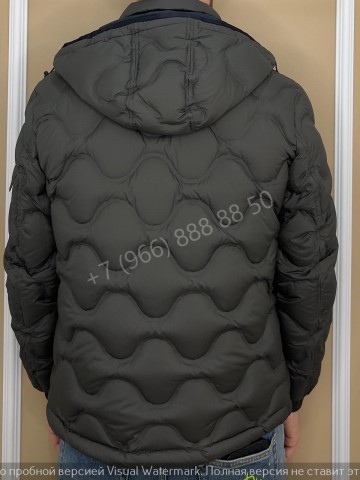 Пуховик Moncler