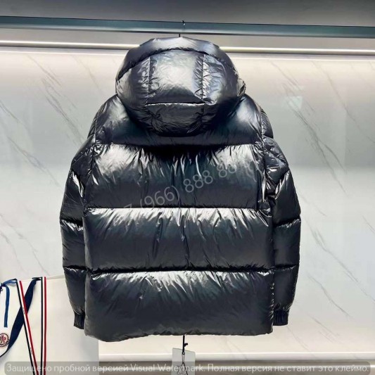 Пуховик Moncler