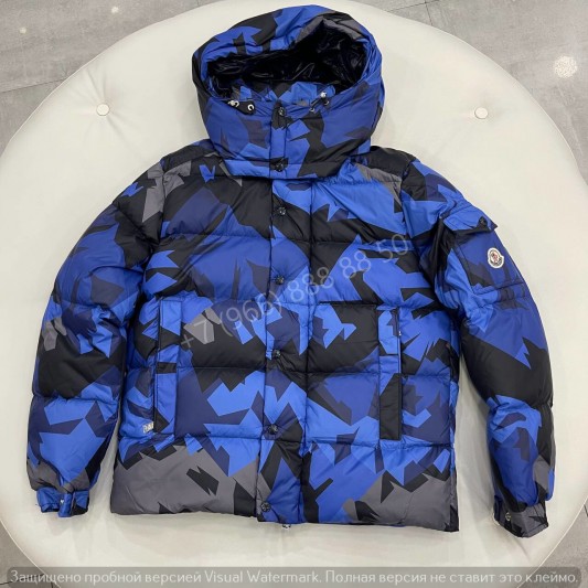 Пуховик Moncler