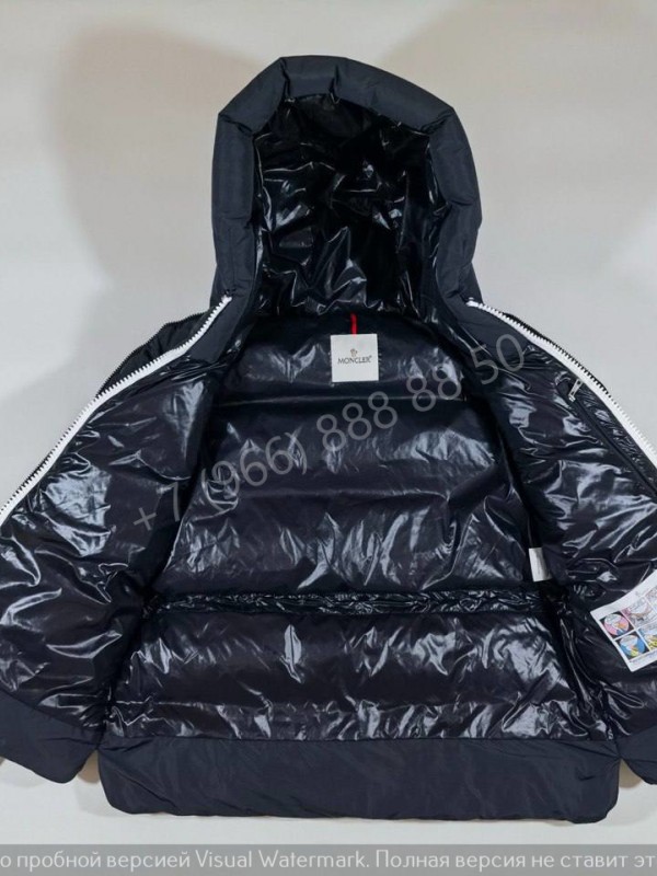 Пуховик Moncler