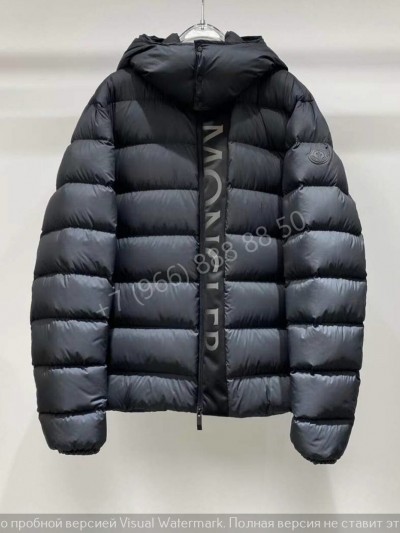 Пуховик Moncler