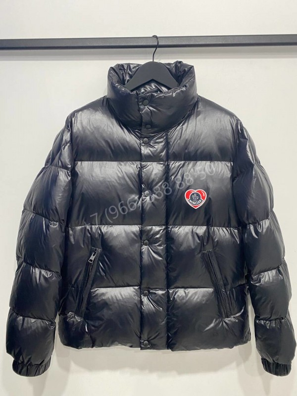 Пуховик Moncler