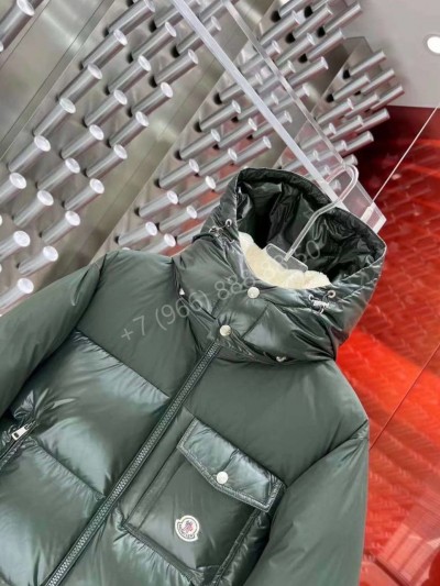 Пуховик Moncler