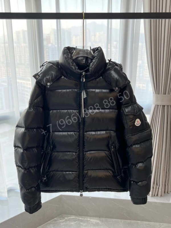 Пуховик Moncler