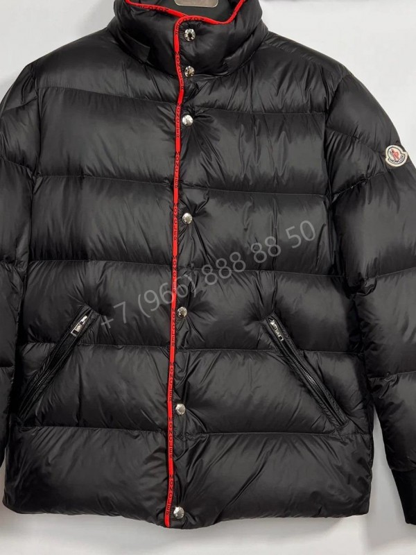 Пуховик Moncler