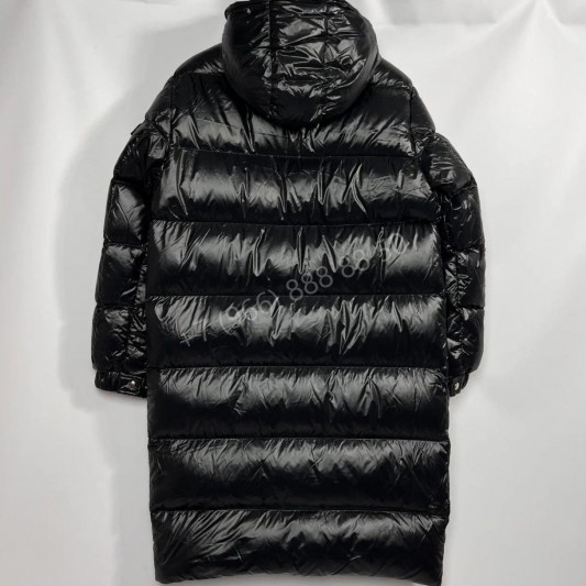 Пуховик Moncler