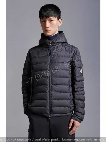 Пуховик Moncler