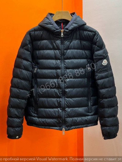 Пуховик Moncler