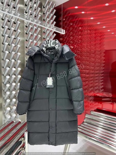 Пуховик Moncler