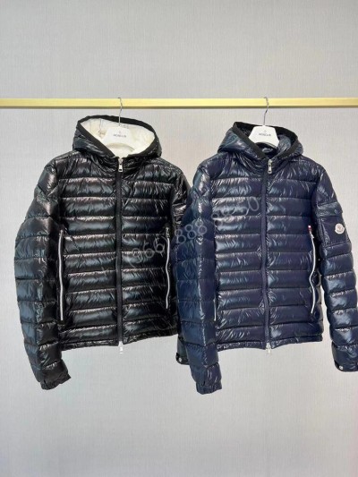 Пуховик Moncler