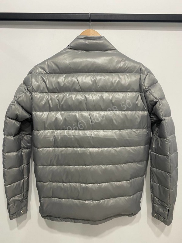 Пуховик Moncler