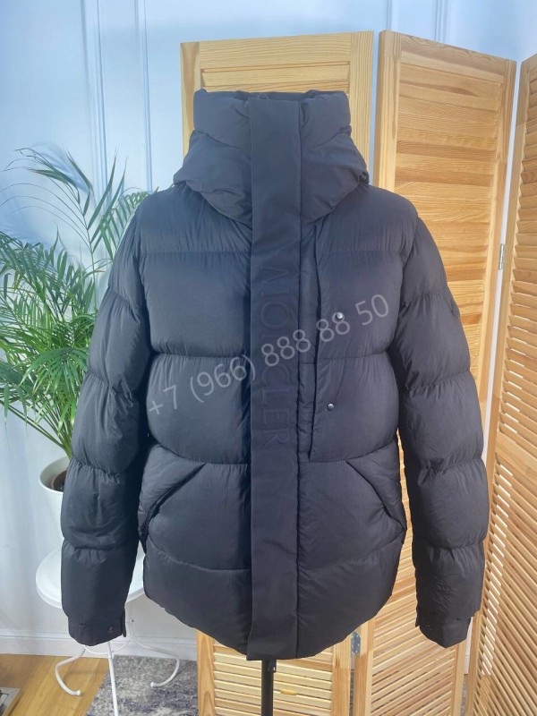 Пуховик Moncler