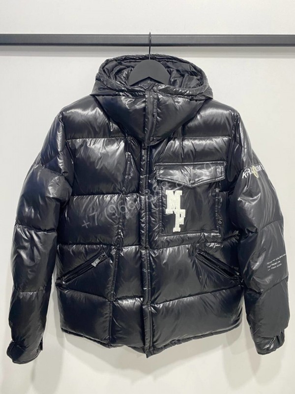 Пуховик Moncler