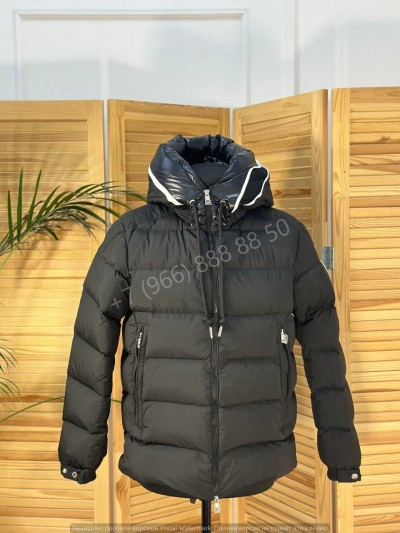 Пуховик Moncler